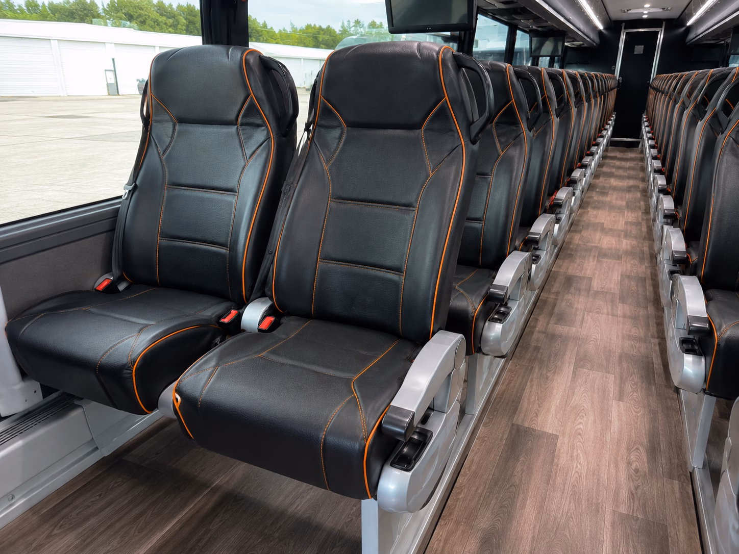 sioux falls bus rental service area